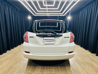 2011 Honda Fit Shuttle I, белый, 889000 рублей, вид 5