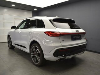 2026 Audi Q5 45 TFSI III (GU), белый, 8500000 рублей, вид 4