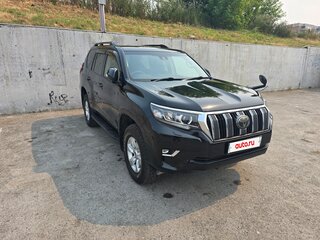 2017 Toyota Land Cruiser Prado 150 Series Рестайлинг 2, чёрный, 4330000 рублей, вид 4