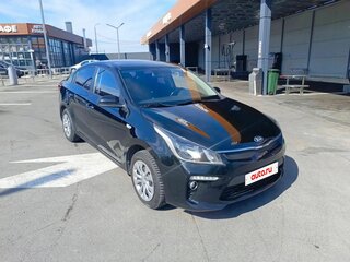 2017 Kia Rio IV, чёрный, 1300000 рублей, вид 1