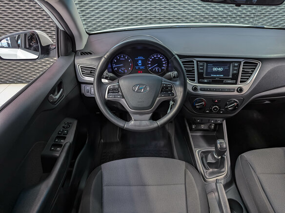 2019 Hyundai Solaris II, белый, 999000 рублей - вид 13