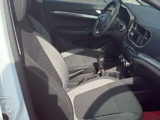 2024 Lada (ВАЗ) Vesta I Рестайлинг (NG), белый, 978500 рублей, вид 5