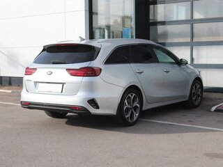2019 Kia Ceed III, серебристый, 1670000 рублей, вид 5