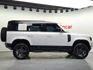 2025 Land Rover Defender 110 II, белый, 9038000 рублей, вид 3