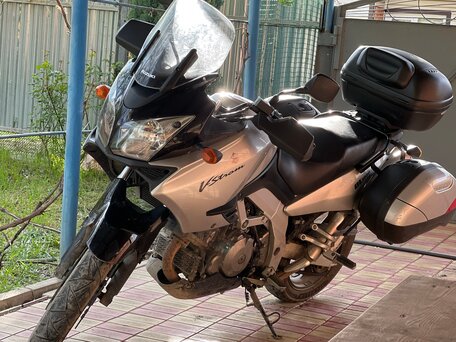 2005 Suzuki V-Strom 1000, серый, 500000 рублей, вид 3