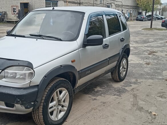 2006 Chevrolet Niva I, серый, 300000 рублей