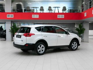 2013 Toyota RAV4 IV (XA40), белый, 1790000 рублей, вид 2