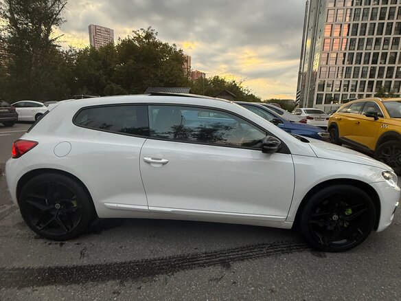2009 Volkswagen Scirocco III, белый, 1120000 рублей - вид 4