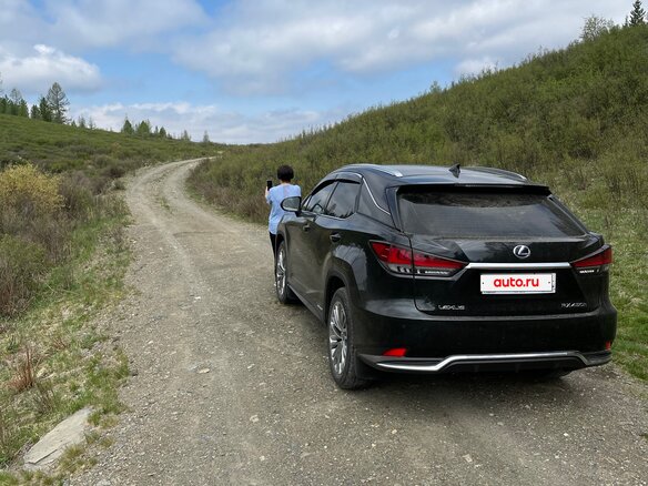 2022 Lexus RX 450h IV Рестайлинг, чёрный, 7520000 рублей - вид 6