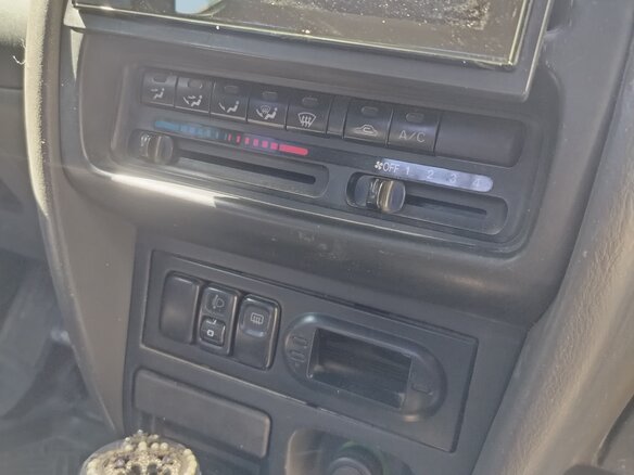 1997 Mazda 323 V (BA), серый, 150000 рублей - вид 20