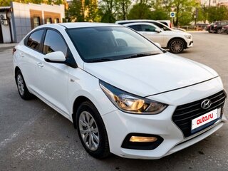 2018 Hyundai Solaris II, белый, 809000 рублей, вид 1