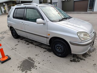 1999 Toyota Raum I, серый, 309000 рублей, вид 2