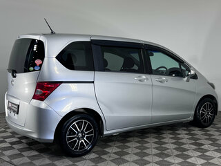 2011 Honda Freed I, серебристый, 935000 рублей, вид 5