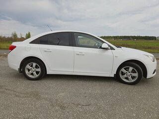 2011 Chevrolet Cruze I, белый, 550000 рублей, вид 2