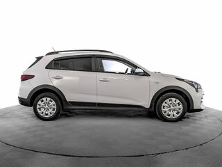 2022 Kia Rio X IV Рестайлинг, белый, 1745000 рублей, вид 4