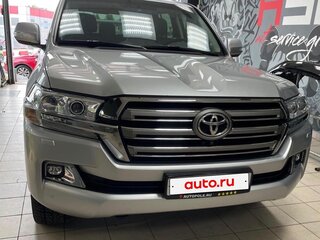 2018 Toyota Land Cruiser 200 Series Рестайлинг 2, серый, 10300000 рублей, вид 2