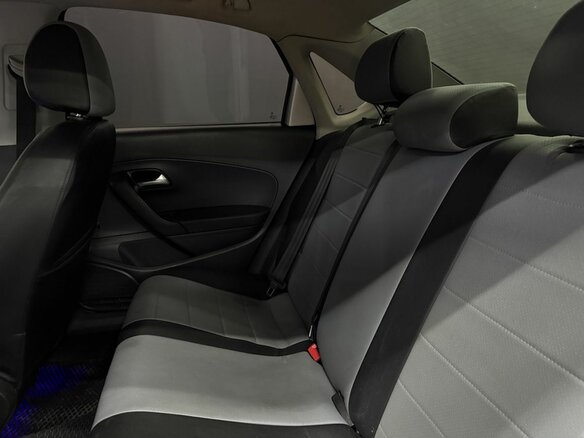 2010 Volkswagen Polo V, серебристый, 399888 рублей - вид 9