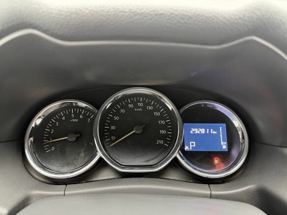 2015 Renault Duster I Рестайлинг, серый, 899000 рублей - вид 16