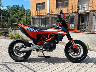 KTM 690 SMC R