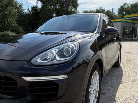 2015 Porsche Cayenne Diesel II Рестайлинг (958), чёрный, 3500000 рублей, вид 2