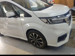 2021 Honda Stepwgn Spada V Рестайлинг, белый, 2600000 рублей, вид 1