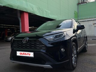 2020 Toyota RAV4 V (XA50), чёрный, 2850000 рублей, вид 2