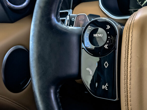 2019 Land Rover Range Rover IV Рестайлинг, чёрный, 7500000 рублей - вид 28
