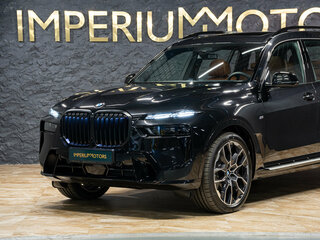 2026 BMW X7 40i I (G07) Рестайлинг, чёрный, 17990000 рублей, вид 4