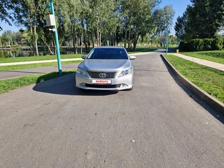 2012 Toyota Camry VII (XV50), серебристый, 1472000 рублей, вид 3