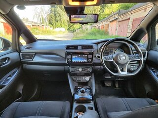 2017 Nissan Leaf II (ZE1), чёрный, 1550000 рублей, вид 4