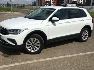 2021 Volkswagen Tiguan II Рестайлинг, белый, 3400000 рублей, вид 1