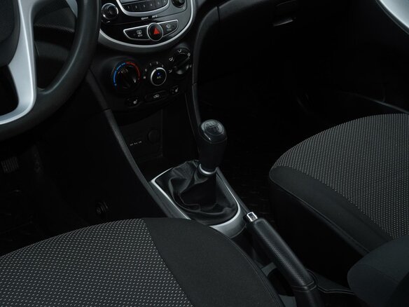 2011 Hyundai Solaris I, фиолетовый, 699000 рублей - вид 14