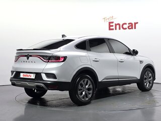 2024 Renault Arkana I Рестайлинг, белый, 1920000 рублей, вид 2