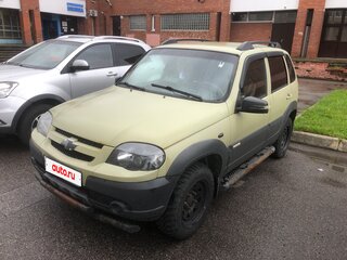 2016 Chevrolet Niva I Рестайлинг, зелёный, 500000 рублей, вид 1