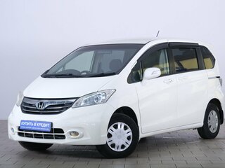 2011 Honda Freed I Рестайлинг, белый, 1189000 рублей, вид 3