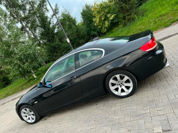 2007 BMW 3 серии 325i V (E90/E91/E92/E93), чёрный, 1700000 рублей - вид 5