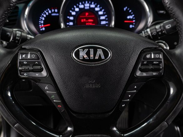 2017 Kia Ceed II Рестайлинг, серебристый, 1220000 рублей - вид 11
