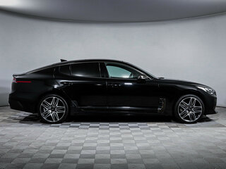 2021 Kia Stinger I Рестайлинг, чёрный, 2699000 рублей, вид 4