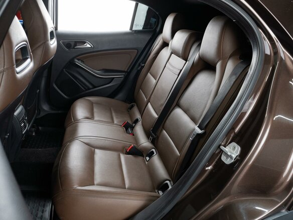 2014 Mercedes-Benz GLA 250 I (X156), коричневый, 1879000 рублей - вид 8