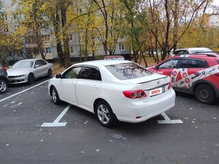 2011 Toyota Corolla X (E140, E150) Рестайлинг, белый, 930000 рублей, вид 3