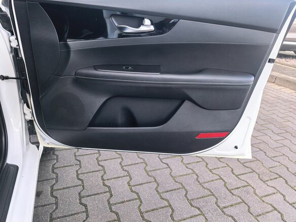 2021 Kia Cerato IV Рестайлинг, белый, 2149000 рублей - вид 12