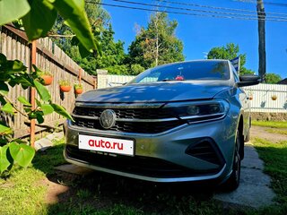2021 Volkswagen Polo VI, серебристый, 1500000 рублей, вид 3