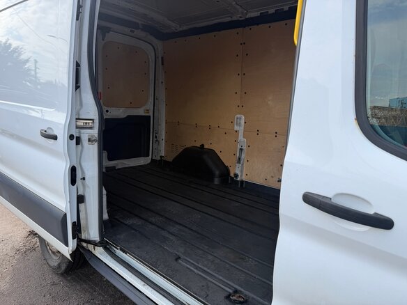 2016 Ford Transit, белый, 1850000 рублей - вид 10