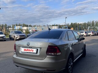 2018 Volkswagen Polo V Рестайлинг, бежевый, 1430000 рублей, вид 4