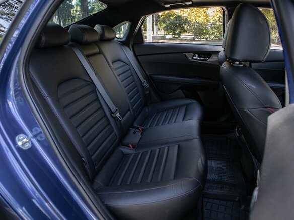 2021 Kia Forte III, синий, 2099000 рублей - вид 15