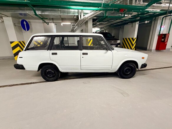 1998 Lada (ВАЗ) 2104 5-speed, белый, 280000 рублей - вид 5