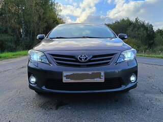 2010 Toyota Corolla X (E140, E150) Рестайлинг, серый, 930000 рублей, вид 2