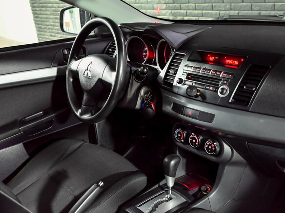 2010 Mitsubishi Lancer X, красный, 800000 рублей - вид 12
