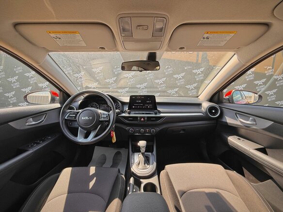 2022 Kia Cerato IV Рестайлинг, красный, 1689000 рублей - вид 12