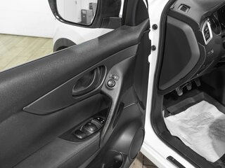 2014 Nissan Qashqai II, белый, 1391000 рублей, вид 5